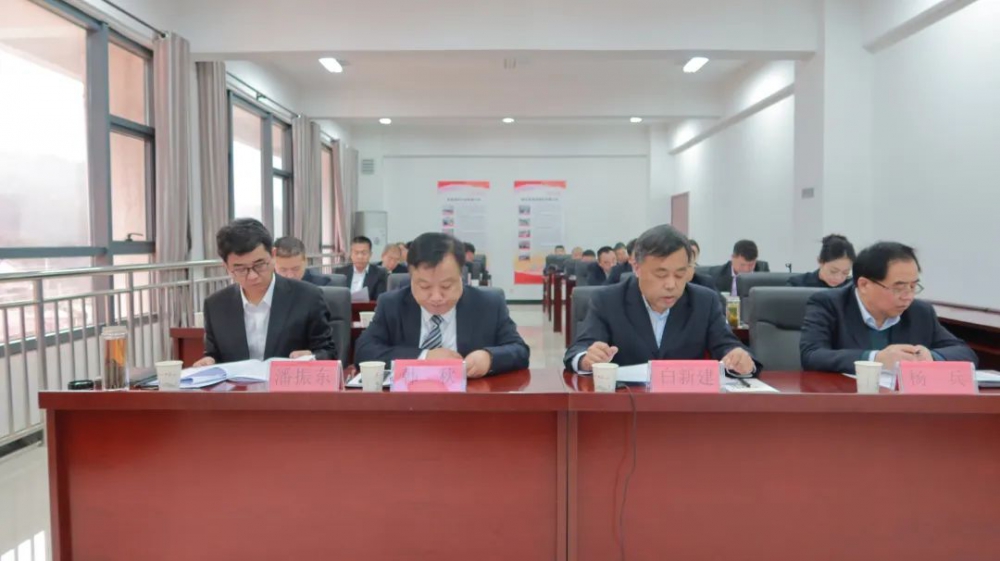 踏平坎坷成大道 實(shí)干奮斗鑄輝煌！陜西銀礦召開六屆一次職工代表...